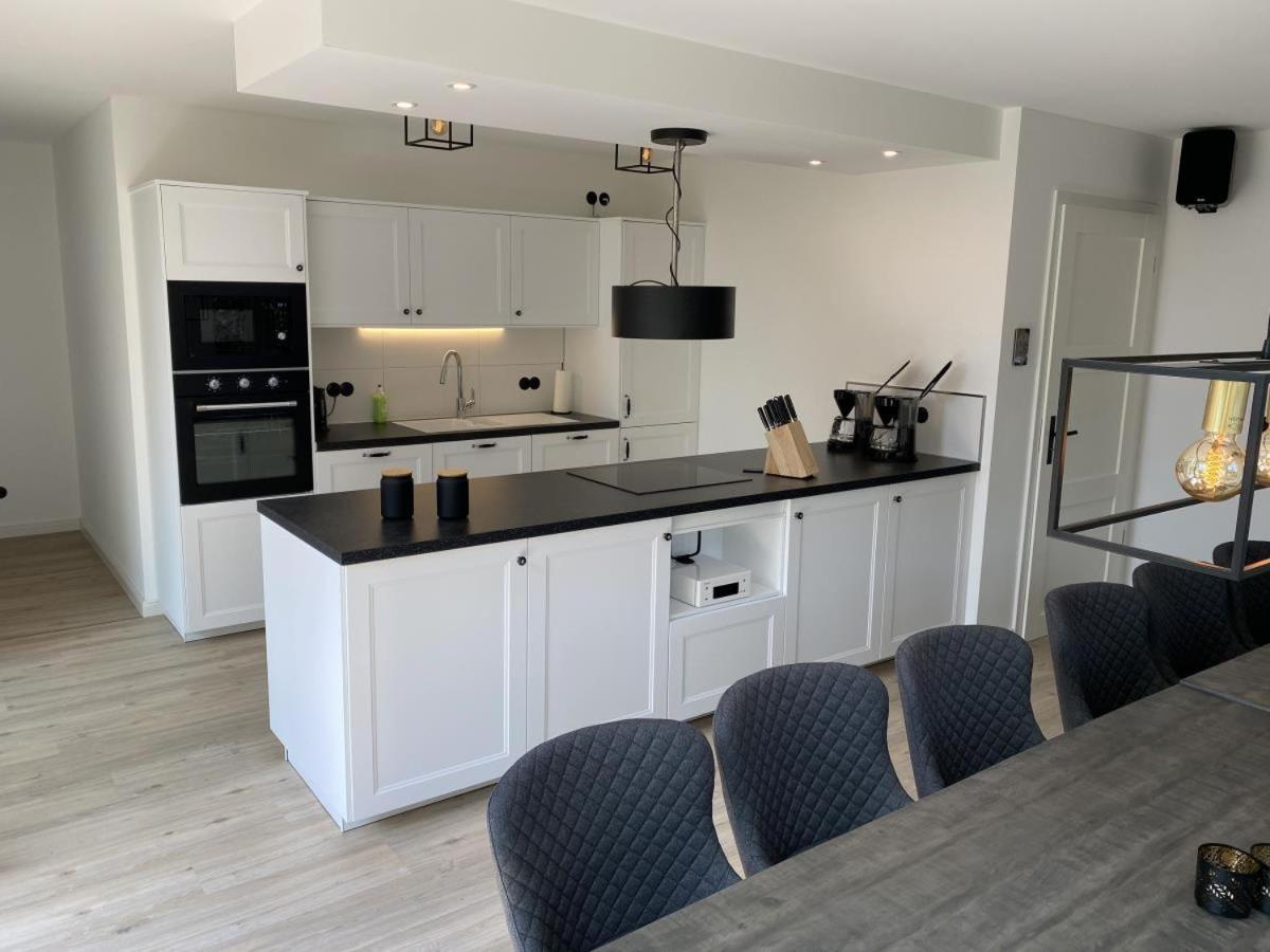 Fh Magnolia Fuer 12 Pers. Mit Terrasse + Dachterasse Villa Born Exterior foto
